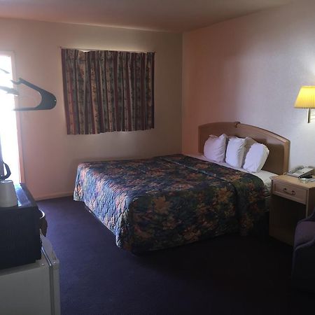 Avalon Motel Early Bagian luar foto