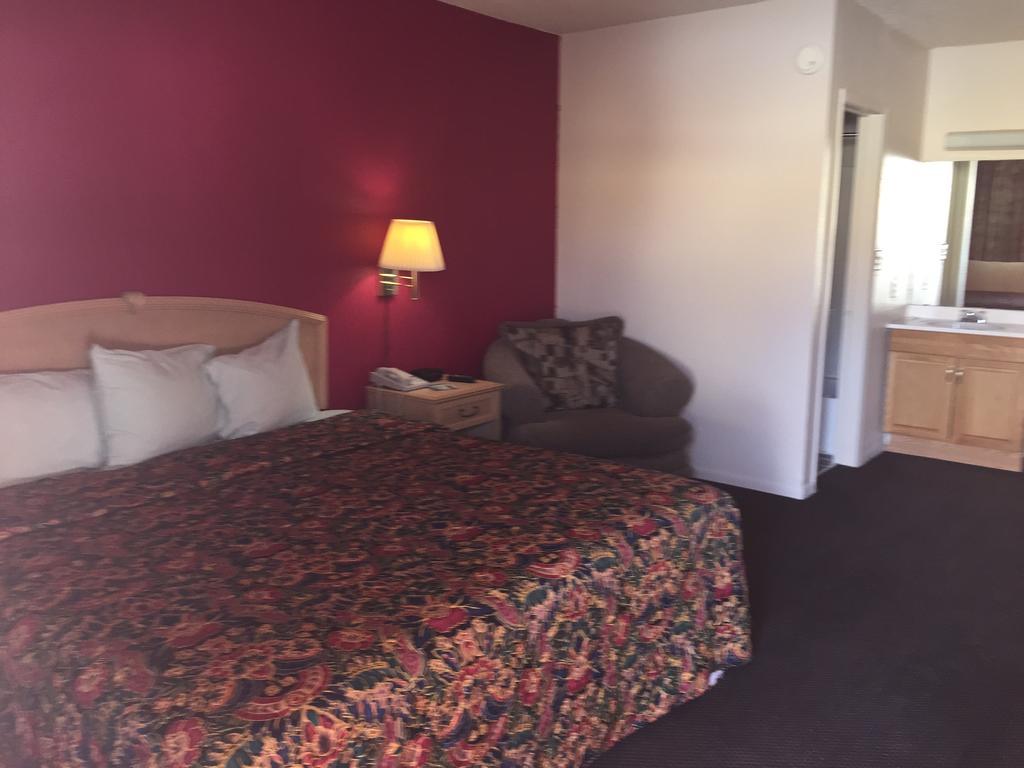 Avalon Motel Early Bagian luar foto